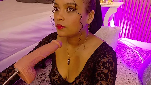 ValeriaJolie online show from 04/15/26, 02:17