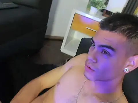 RomeoBoselli   online show from 05/20/26, 10:40