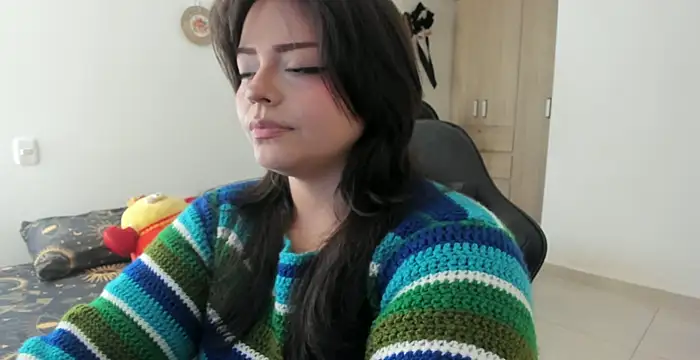  iamrousie  online show from 05/13/26, 02:02