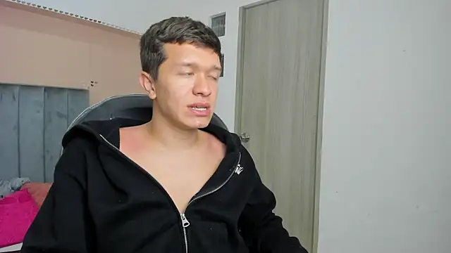 Snapshot of ken_col chatting on 04/12/26, 05:33 ken col online show from 04/12/26, 05:33