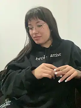 cherryxxox online show from 06/15/26, 08:25