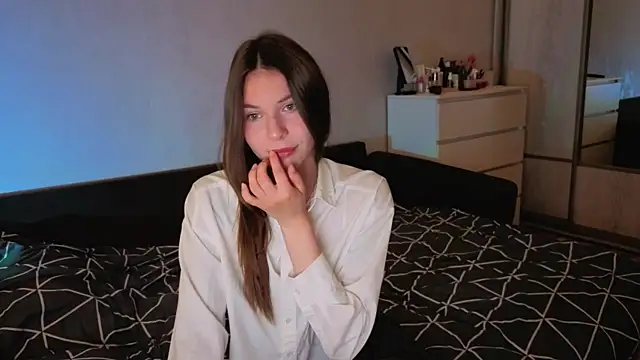 Wanna see uFII online show from 05/19/26, 04:36