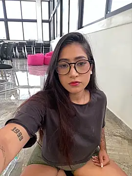 Hana-Parker online show from 05/14/26, 08:17