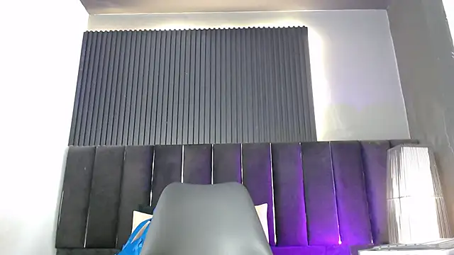 Logan Steel online show from 06/11/26, 02:47
