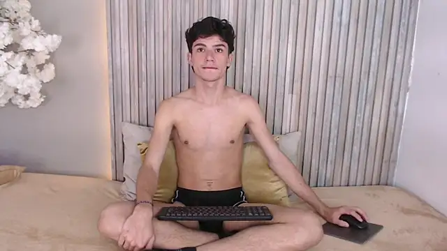 Logan Steel online show from 04/11/26, 03:25