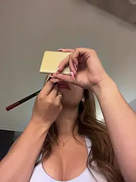 AmyRusso online show from 05/23/26, 05:06