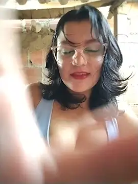 sienna elara online show from 07/10/26, 11:10