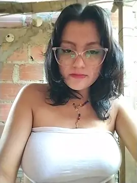sienna elara online show from 06/27/26, 11:05