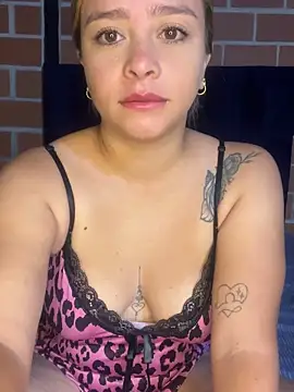 jade06  online show from 06/04/26, 03:28