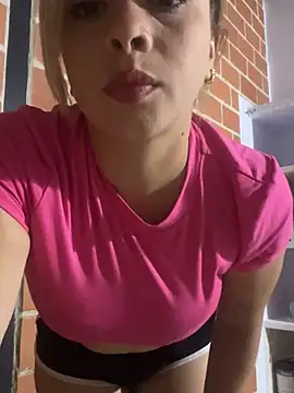 jade06  online show from 04/20/26, 10:11