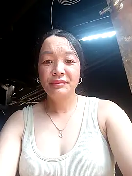 vanlucky2 online show from 04/14/26, 02:38