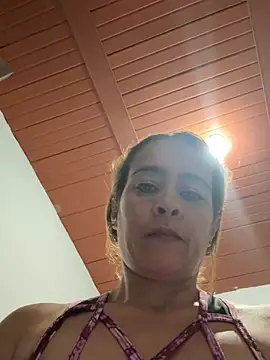 Natigoonzalez online show from 04/18/26, 04:37