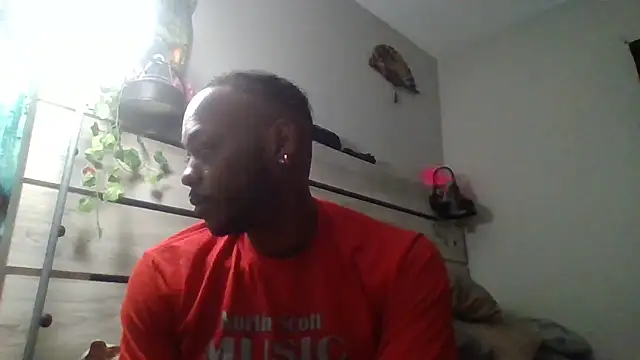 Snapshot of zdaddymm chatting on 06/21/26, 12:33 zdaddymm online show from 06/21/26, 12:33