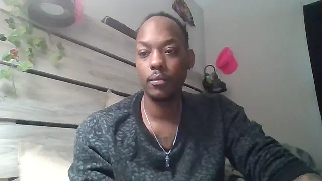 Snapshot of zdaddymm chatting on 05/10/26, 01:04 zdaddymm online show from 05/10/26, 01:04