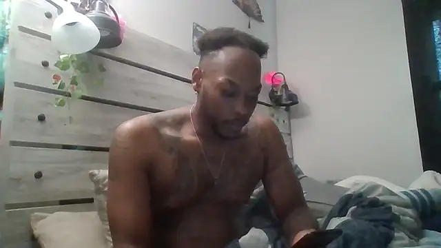 Snapshot of zdaddymm chatting on 06/17/26, 08:41 zdaddymm online show from 06/17/26, 08:41