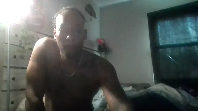 Snapshot of zdaddymm chatting on 07/16/26, 05:43 zdaddymm online show from 07/16/26, 05:43