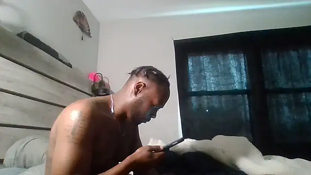 Snapshot of zdaddymm chatting on 07/04/26, 03:27 zdaddymm online show from 07/04/26, 03:27