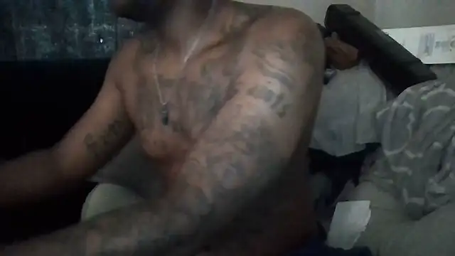 Snapshot of zdaddymm chatting on 06/03/26, 10:25 zdaddymm online show from 06/03/26, 10:25
