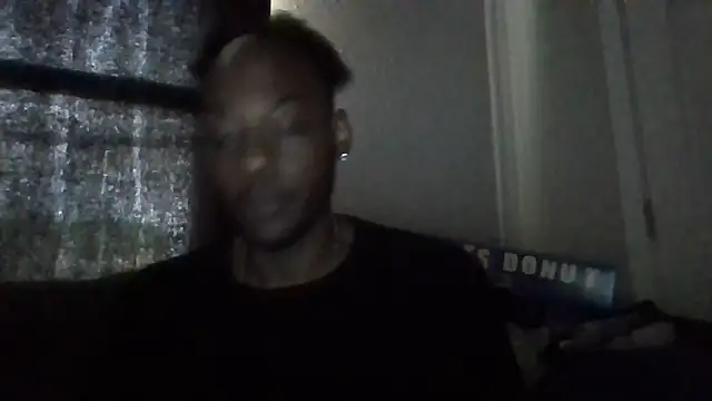 Snapshot of zdaddymm chatting on 06/04/26, 05:06 zdaddymm online show from 06/04/26, 05:06