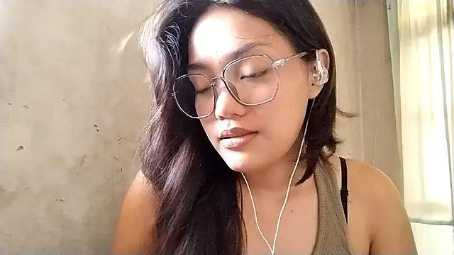 OliviaCarchi online show from 04/22/26, 05:14