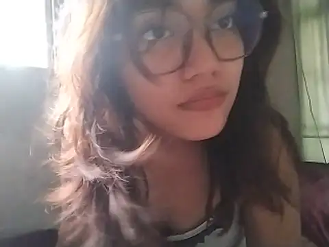 OliviaCarchi online show from 07/02/26, 08:42