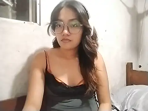 OliviaCarchi online show from 05/27/26, 03:19