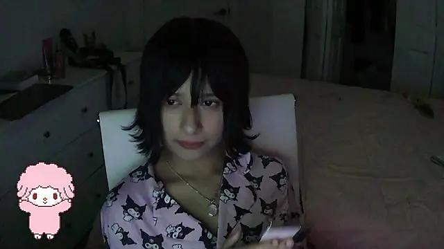 JustAStrangeGirl online show from 04/08/26, 11:50