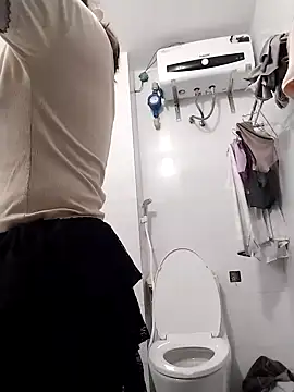 Snapshot of Lan-luly09 chatting on 04/12/26, 11:19 Lan-luly09 online show from 04/12/26, 11:19