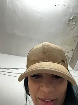 Snapshot of VALERYSTRONGCOCK chatting on 04/16/26, 05:30 VALERYSTRONGCOCK online show from 04/16/26, 05:30