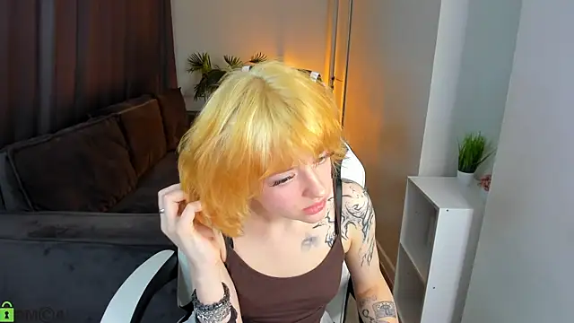 Star Bee online show from 04/08/26, 10:50