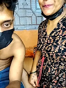 hornycouple096 online show from 04/26/26, 10:56