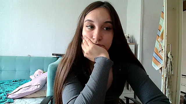 RiannaBrown online show from 05/27/26, 06:43