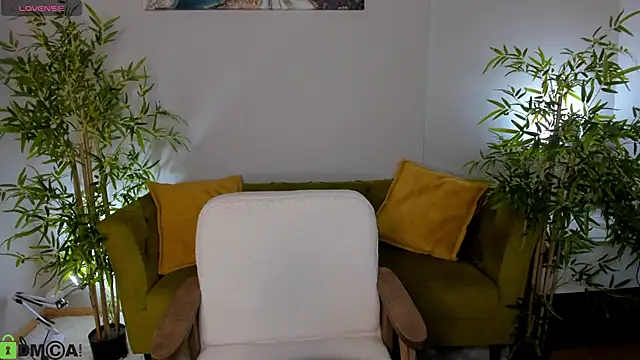 Riddle Lay online show from 04/28/26, 10:41