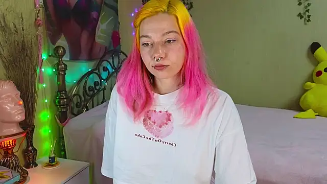 Sansarella online show from 12/15/25, 01:06