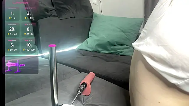 Softy Luna online show from 04/18/26, 08:05