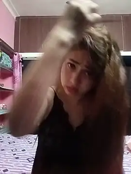 Snapshot of Hot_Soniya_08 chatting on 06/19/26, 02:01 Hot Soniya 08 online show from 06/19/26, 02:01