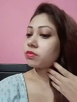 Snapshot of Hot_Soniya_08 chatting on 07/12/26, 04:08 Hot Soniya 08 online show from 07/12/26, 04:08
