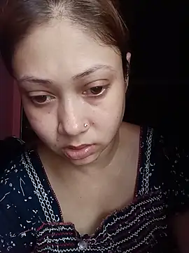 Snapshot of Hot_Soniya_08 chatting on 06/14/26, 08:04 Hot Soniya 08 online show from 06/14/26, 08:04
