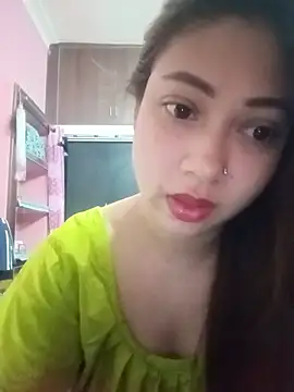 Snapshot of Hot_Soniya_08 chatting on 06/25/26, 05:05 Hot Soniya 08 online show from 06/25/26, 05:05