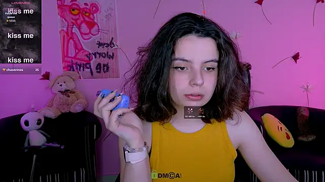 mia mooon  online show from 06/02/26, 08:25