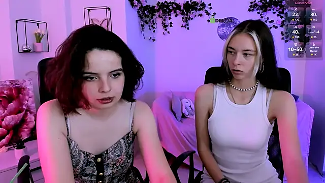 mia mooon  online show from 06/27/26, 12:22