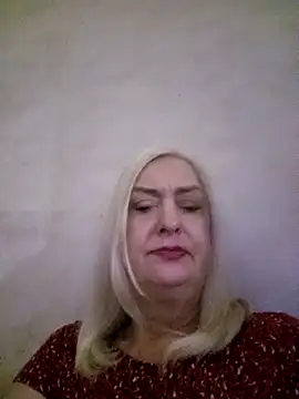 Julia20X online show from 04/28/26, 10:03