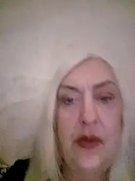 Julia20X online show from 04/15/26, 08:31