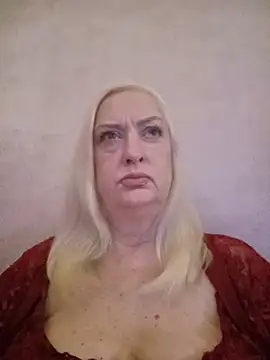 Snapshot of Julia20X chatting on 07/12/26, 08:37 Julia20X online show from 07/12/26, 08:37