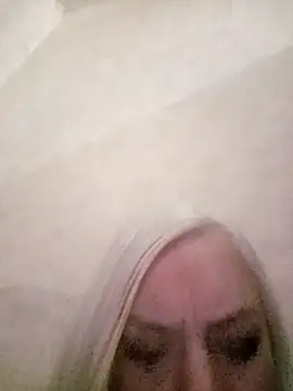 Snapshot of Julia20X chatting on 04/10/26, 06:26 Julia20X online show from 04/10/26, 06:26