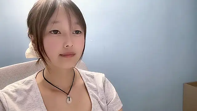 Xiaoqing00 online show from 04/25/26, 01:41