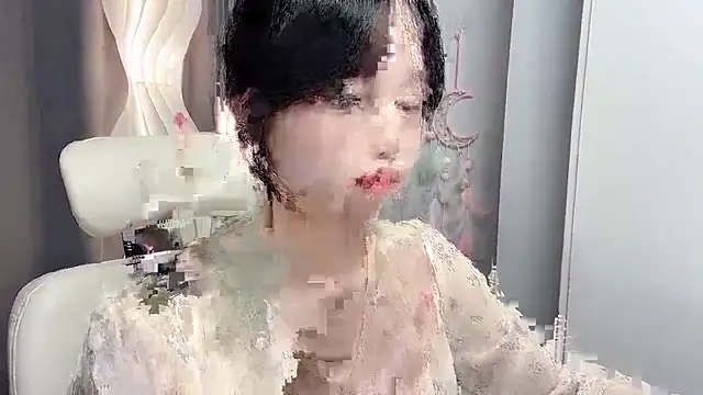 Snapshot of Xiaoqing00 chatting on 06/01/26, 06:13 Xiaoqing00 online show from 06/01/26, 06:13