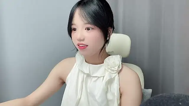 Xiaoqing00 online show from 05/15/26, 03:15