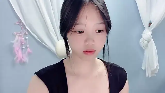Snapshot of Xiaoqing00 chatting on 06/22/26, 03:47 Xiaoqing00 online show from 06/22/26, 03:47