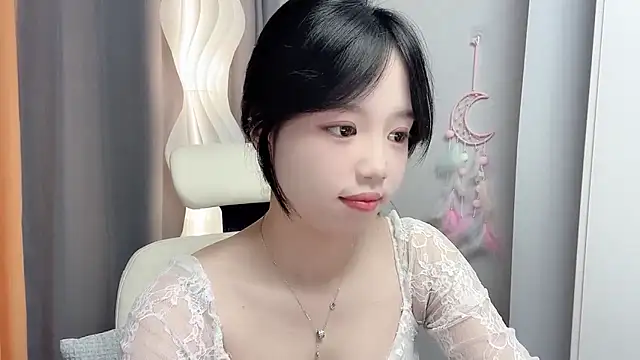 Snapshot of Xiaoqing00 chatting on 06/06/26, 04:07 Xiaoqing00 online show from 06/06/26, 04:07